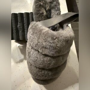 UGGs slingback slippers Style gray size 8, new